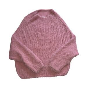 BluIvy Young Contemporary pink soft furry sweater with 3/4 sleeves Woman's sz. M